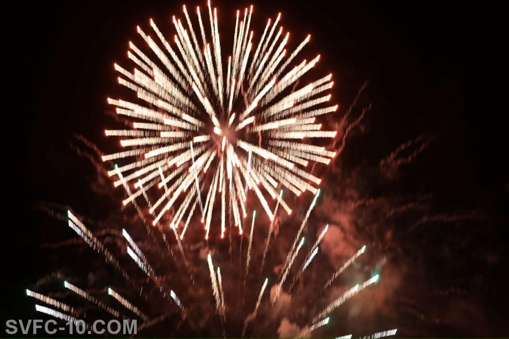 Saunders Fire Works at Parkway