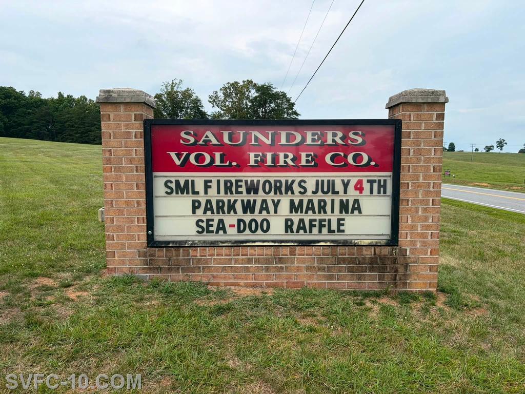 Saunders Fire Works at Parkway
