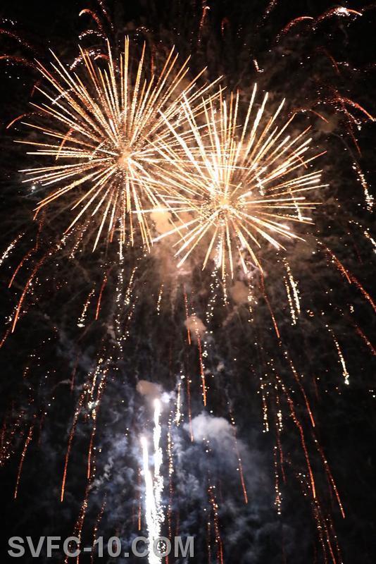 Saunders Fire Works at Parkway